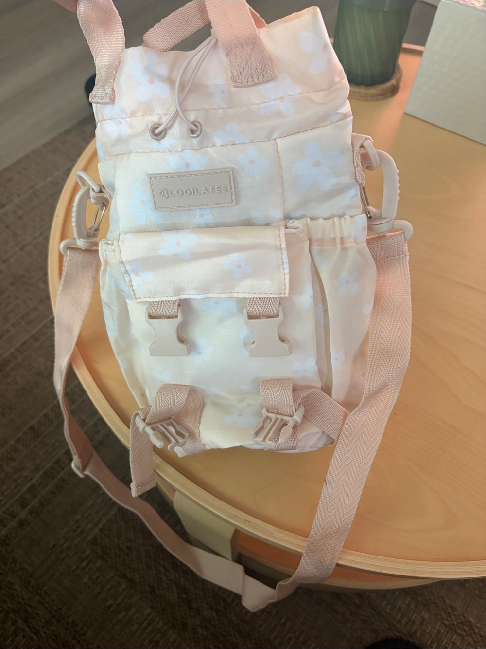 Blogilates Water Bottle Sling - Picture 2 of 5